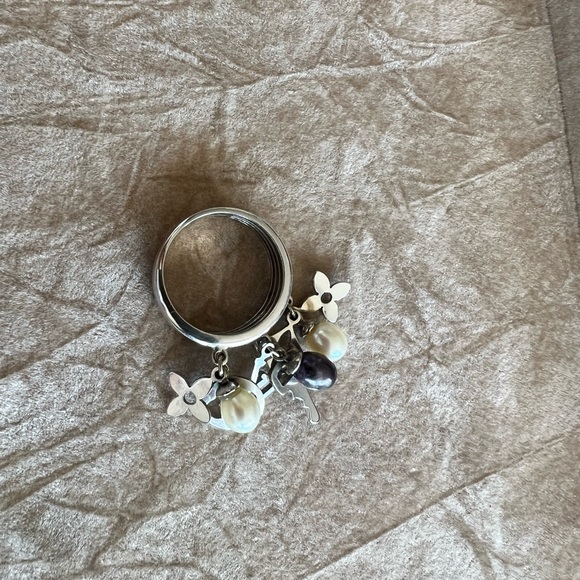 18 karat white gold ring. Size 8 - Picture 3 of 6